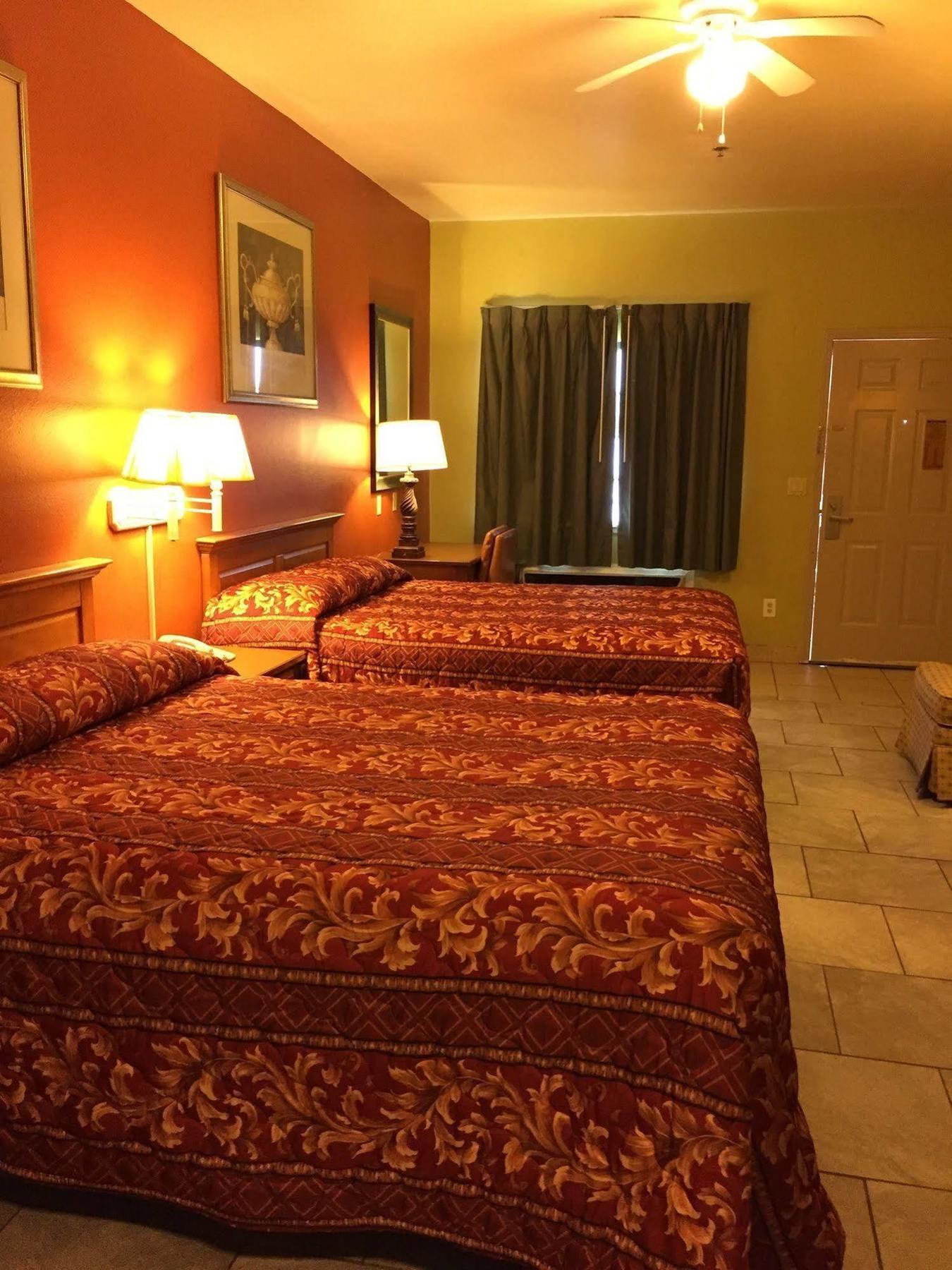Boca Chica Inn And Suites Brownsville Ngoại thất bức ảnh